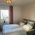 Grosse Wohnung In Westend
